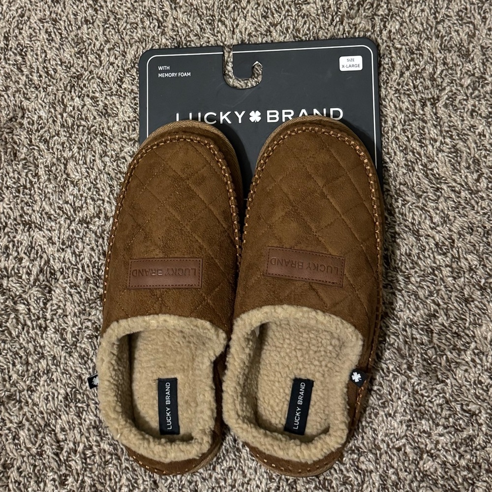 LUCKY MEN SLIPPERS